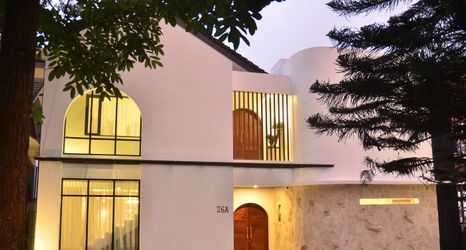 外観 2 6 BR sunshine city view villa with a private heated pool