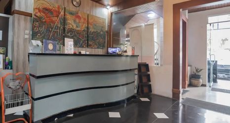Lobby 2 RedDoorz @ Arwiga Hotel near RS Hasan Sadikin Bandung