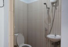 In-room Bathroom 7 Hotel O Timur Raya Homestay Syariah