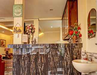 Lobi 2 Capital O 92228 Cozy Bromo Homestay