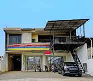 Exterior 2 Capital O 92228 Cozy Bromo Homestay