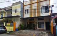 Exterior 3 SPOT ON 92231 Penginapan Tanjung Alang Syariah