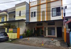 Bên ngoài 3 SPOT ON 92231 Penginapan Tanjung Alang Syariah