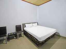 SPOT ON 92230 Penginapan Metro Parepare , USD 4.06