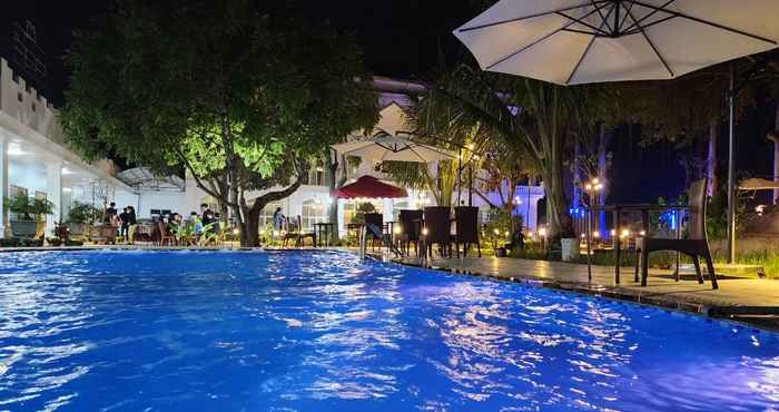 Hồ bơi Chau Son Garden Resort