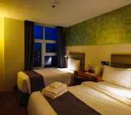 Bedroom 6 Sempre Premier Inn Mactan Airport Hotel