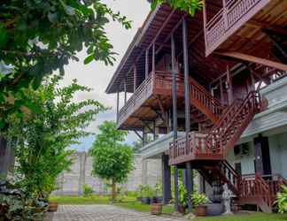 Luar Bangunan 2 Grand Baluran Villa