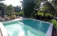Swimming Pool 2 Kusuma Syariah Villa