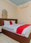 BEDROOM RedDoorz near Bojonegoro Train Station