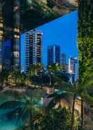 SWIMMING_POOL Pan Pacific Orchard, Singapore