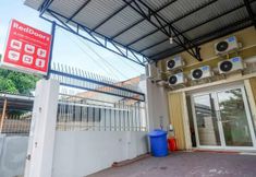 Bangunan 7 RedDoorz near Mall Ratu Indah 3