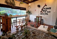 Common Space 2 Vspace Guesthouse Capsule & Cafe