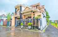 Bangunan 2 SPOT ON 92373 Kristin Homestay 2