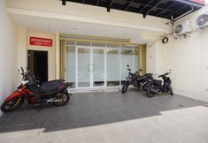 Common Space 2 RedDoorz @ Kemanggisan Raya