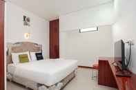 Kamar Tidur Urbanview Hotel My Home Ciracas Jakarta