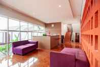 Lobby Urbanview Hotel My Home Ciracas Jakarta