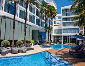 Swimming Pool 2 Hotel Baraquda Heeton Pattaya by Compass Hospitality