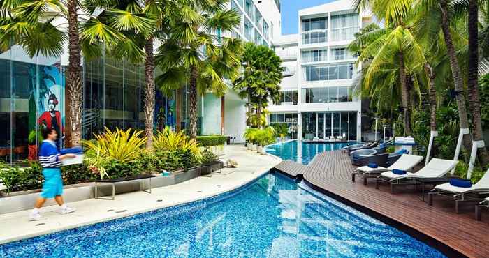 Swimming Pool Hotel Baraquda Heeton Pattaya by Compass Hospitality