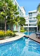 SWIMMING_POOL Hotel Baraquda Heeton Pattaya by Compass Hospitality