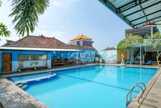 Swimming Pool RedDoorz Plus @ Singaraja