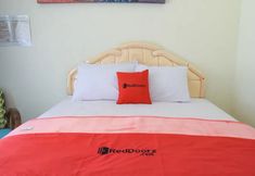 Bedroom 3 RedDoorz @ Panglima Sudirman Probolinggo