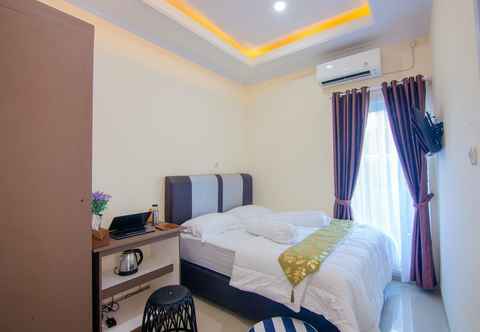 Bedroom RedDoorz Syariah near Universitas Islam Riau