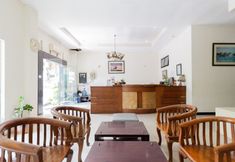 Lobby 2 RedDoorz @ Raya Ngagel 2