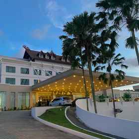Exterior / Building 1 Horison Ultima Bandara Balikpapan, Kantor Kelurahan Sungai Nangka Hotels