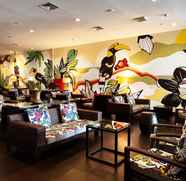 Quầy bar, cafe và phòng lounge 4 Horison Ultima Bandara Balikpapan