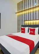 BEDROOM OYO 92435 Sunlo Cozy Home Syariah