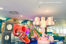 로비 Wyndham Garden Grandworld Phu Quoc