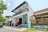 ภายนอกอาคาร OYO 92433 Sirih Gading Family Guest House