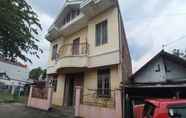 Bangunan 2 SPOT ON 92434 Puri Kasih Guest House Syariah