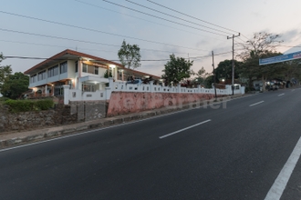 Exterior 4 Hotel Linggarjati near Natural Park TWA Linggarjati