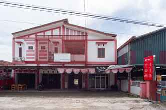 Lobby 4 RedDoorz near Universitas Muhammadiyah Pringsewu