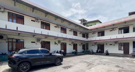 外観 2 RedDoorz @ Malalayang Manado