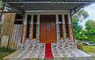 Luar Bangunan 3 SPOT ON 92462 Awenk Homestay