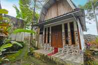 Luar Bangunan SPOT ON 92462 Awenk Homestay