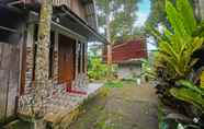 Bangunan 4 SPOT ON 92462 Awenk Homestay