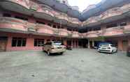 Exterior 2 OYO 92463 Deli Hotel Medan