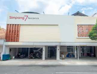 Bên ngoài 2 Simpang 7 Residence