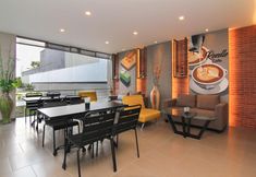 バー、カフェ、およびラウンジ 6 ROZELLE HOTEL BANDUNG