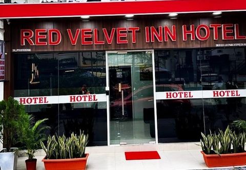 외관 RED VELVET INN BUKIT BINTANG
