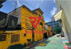 외관 3 RED VELVET INN BUKIT BINTANG