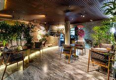 Accommodation Services 5 KunKin Garden ApartHotel & Spa