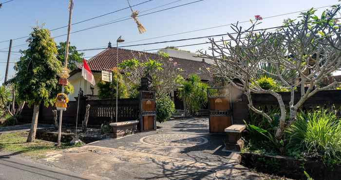 Bên ngoài Jero Harum Homestay