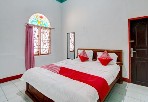 Bedroom OYO 92497 Penginapan Pasir Indah Syariah