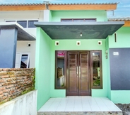 Bangunan 6 SPOT ON 92490 Casa Homestay Syariah