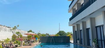 游泳池 2 Grand Wijaya Hotel Pemalang