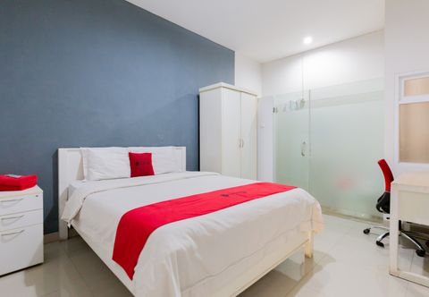 其他 RedDoorz Plus near Living Plaza Jababeka
